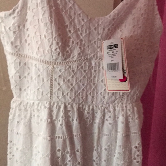 Dress - Picture 4 of 4